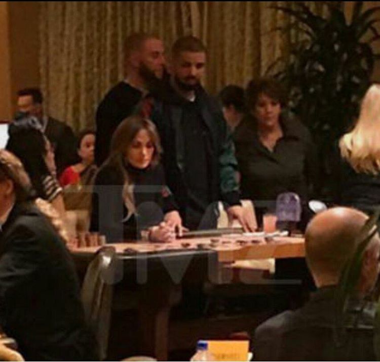 Drake And Jennifer Lopez Spotted Gambling Together In Las Vegas On New Year’s Day