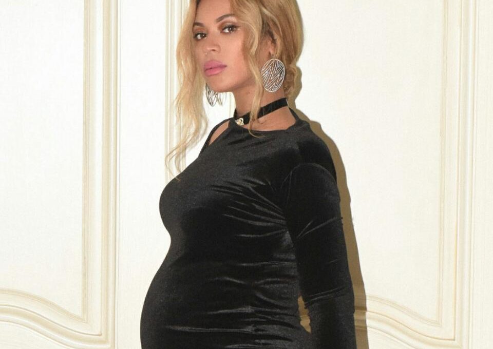 Beyonce Continues To Slay Her Pregnancy In These New Baby Bump Photos