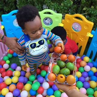 Tonto Dikeh And Her Son Making Easter Eggs 1