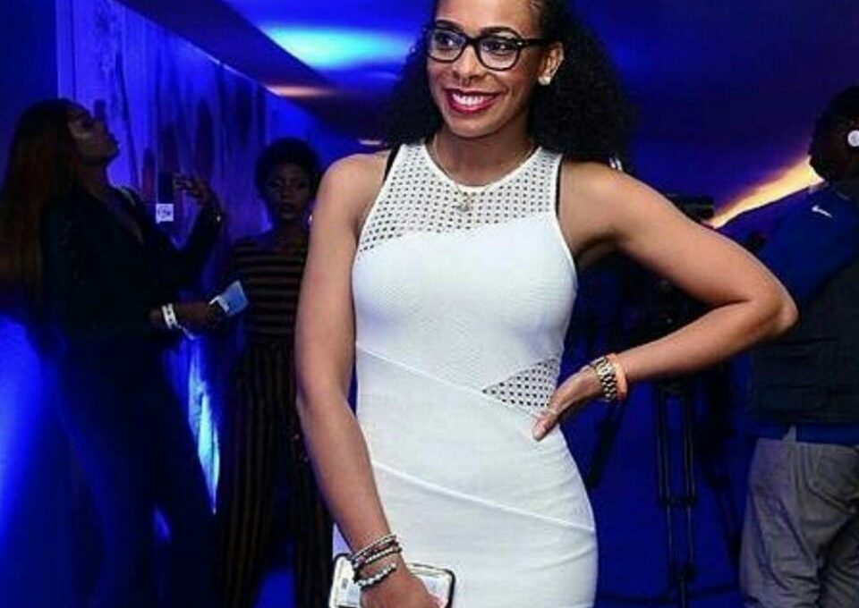 TBoss Flaunts Her Cleavage In Provocatively Sexy New Photos