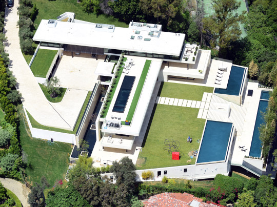 $120M Sprawling Bel Air Mansion Beyonce And Jay Z put In Bid For 8