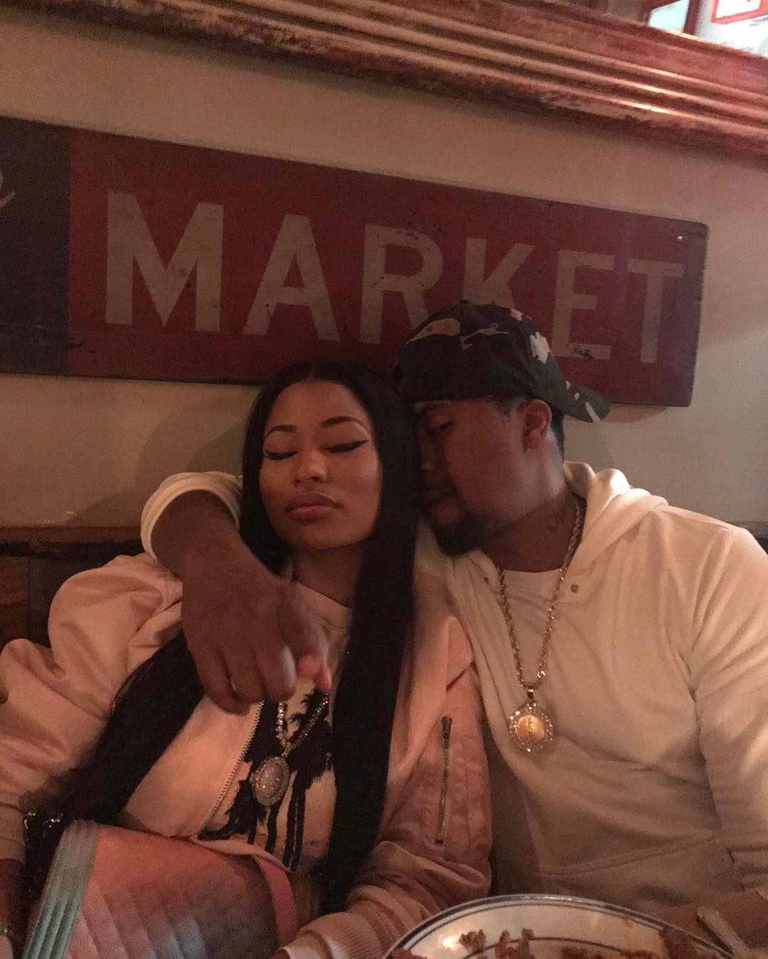 Nicki Minaj All Cuddled Up With Nas And They Look Loved Up 2