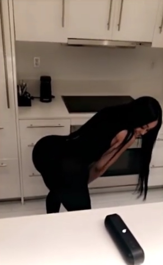 Blac Chyna Shows Off Her Provocatively Sexy Twerking Skills In The Kitchen 1