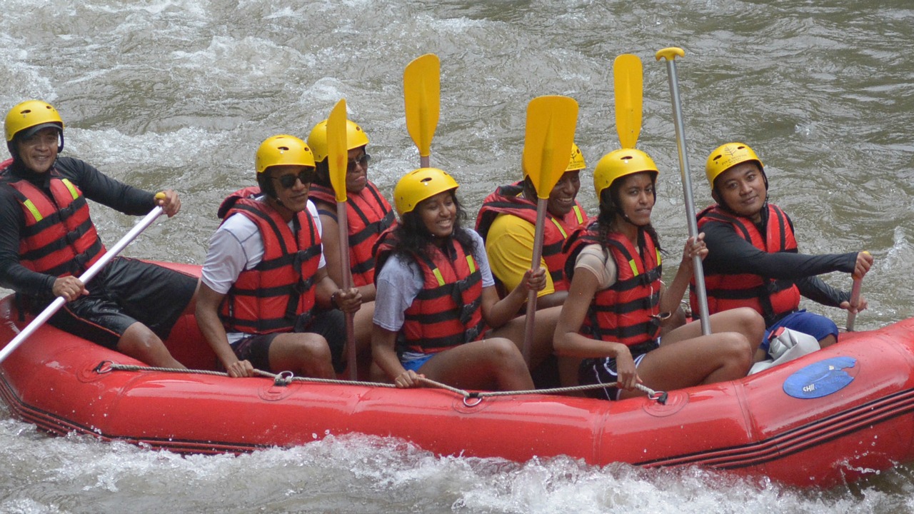 Obama Family River Rafting In Bali (1) 