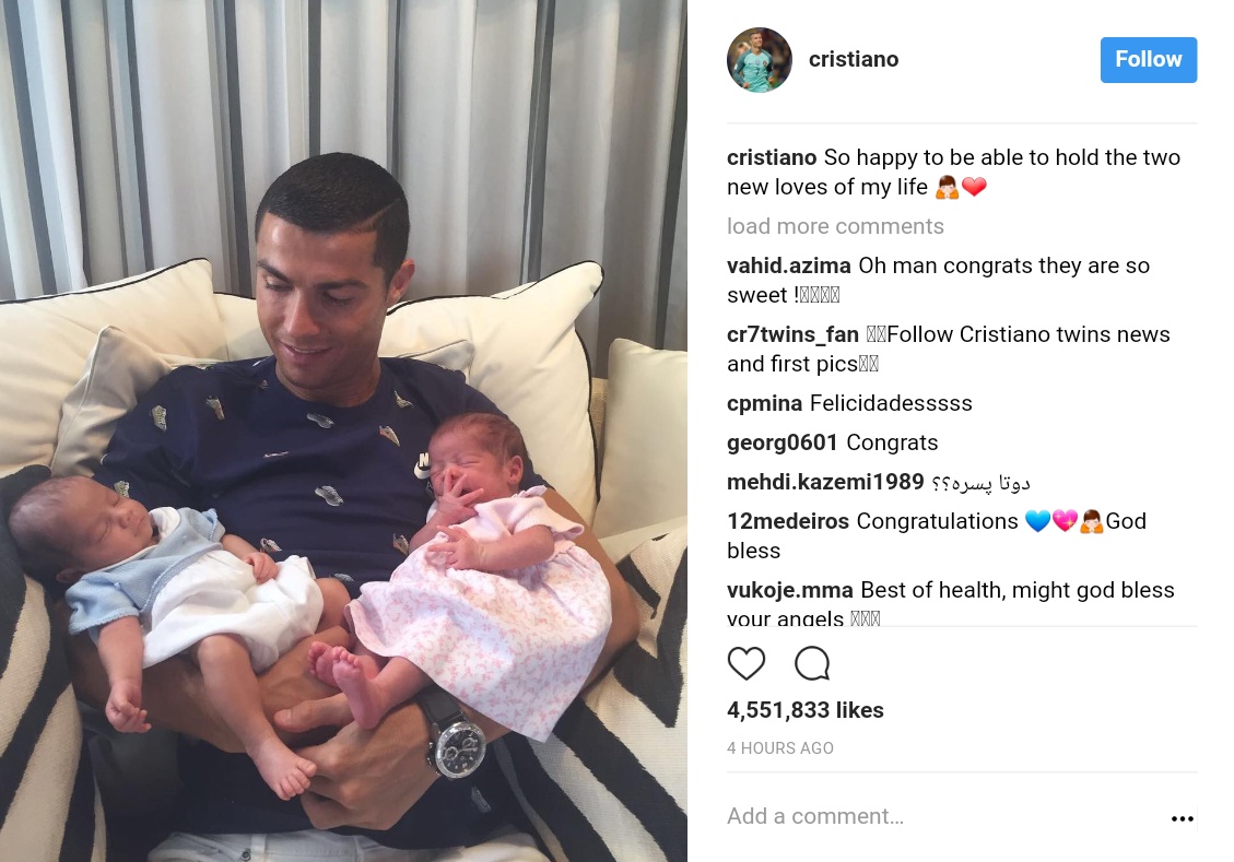 Cristiano Ronaldo Shared First Photo Of Newborn Twins (1)