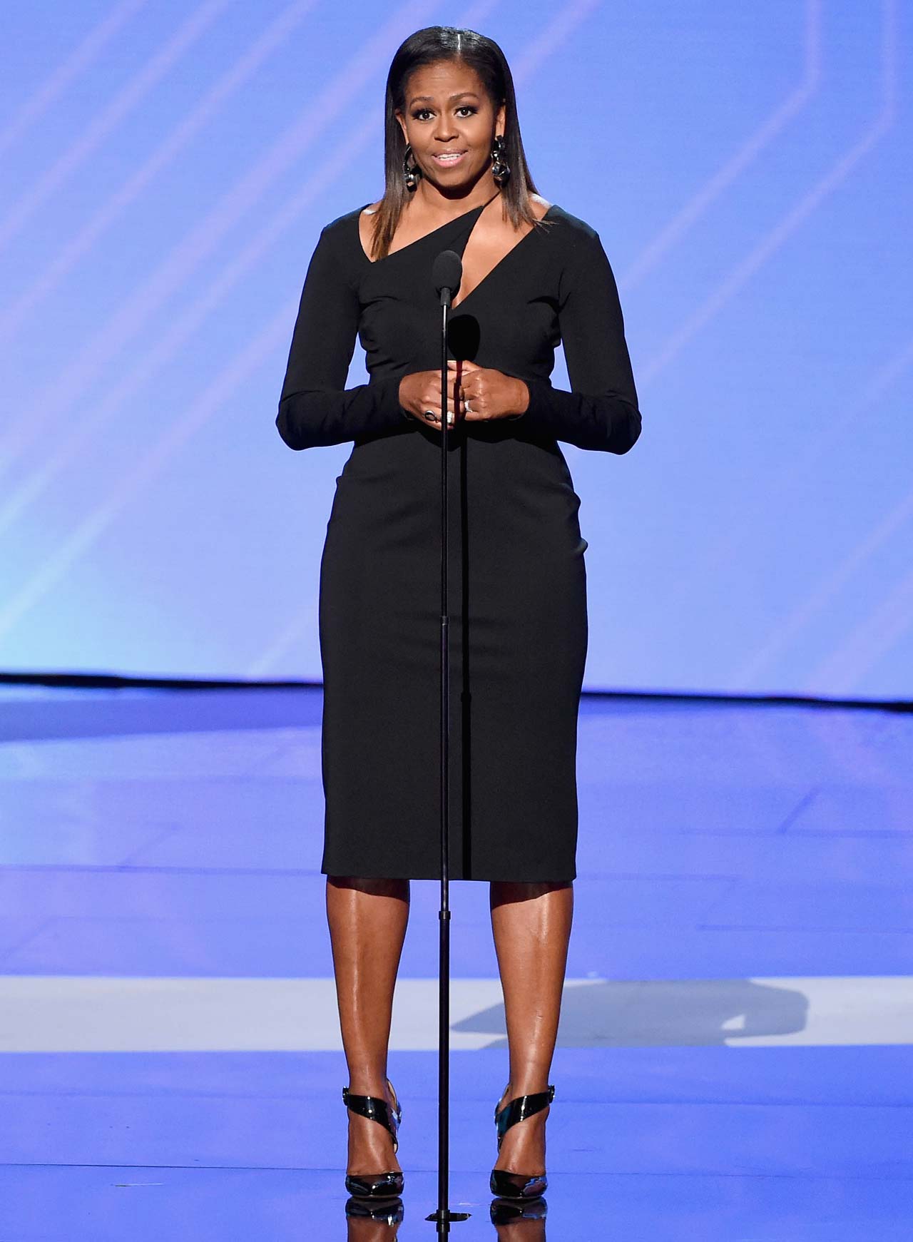 Michelle Obama In A Glam Black Cutout Gown At The 2017 ESPY Awards (1) 