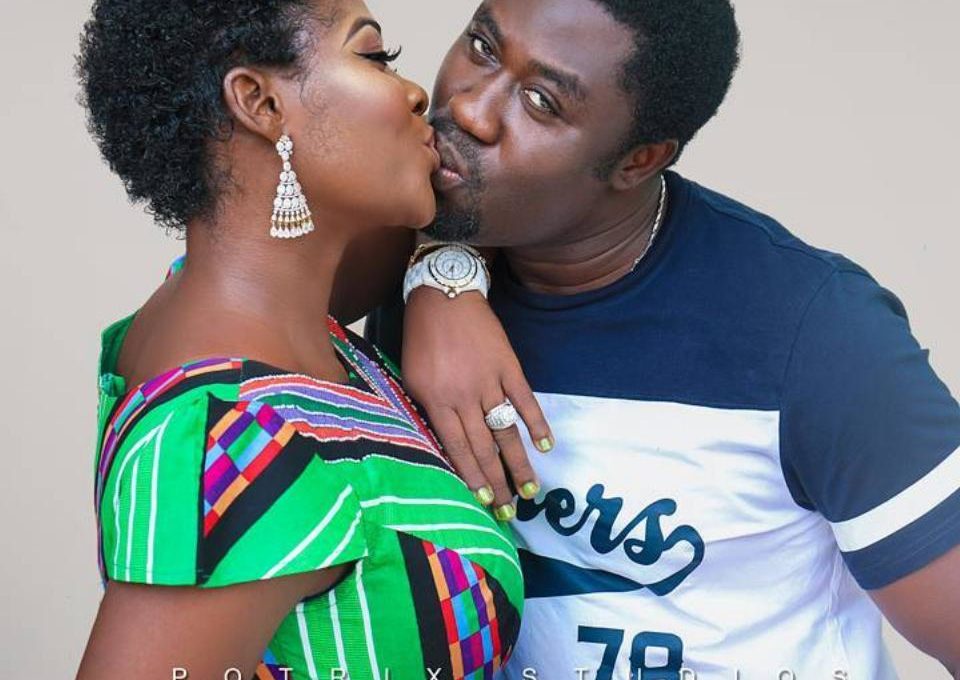 Prince Odi Okojie Shares A Big Kiss With Wife Mercy Johnson