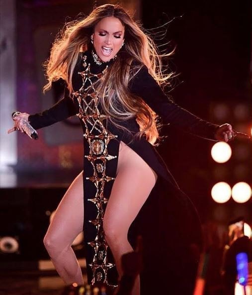 Jennifer Lopez Rocks Thigh Slashing Fausto Puglisi Dress (3) 