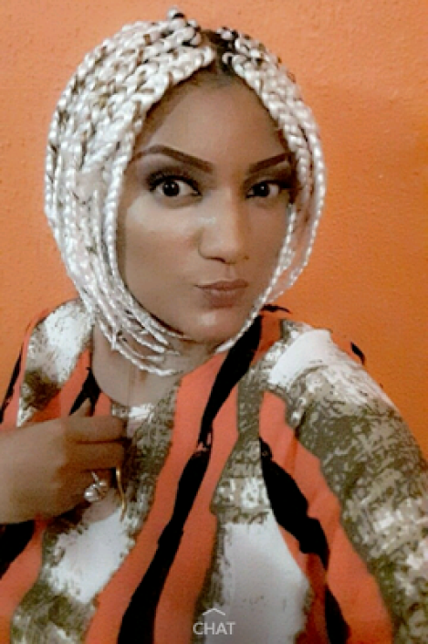 Gifty Rocks White Coloured Short Braids