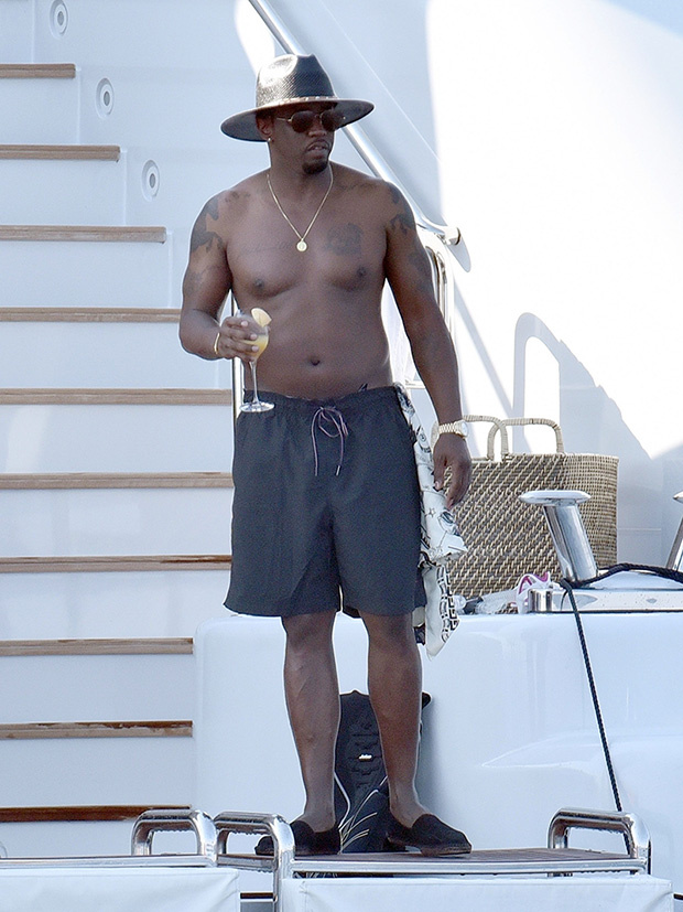 Diddy Shows Off His Dad Bod Drinking On Luxury Yacht Off Coast Of Italy (3)