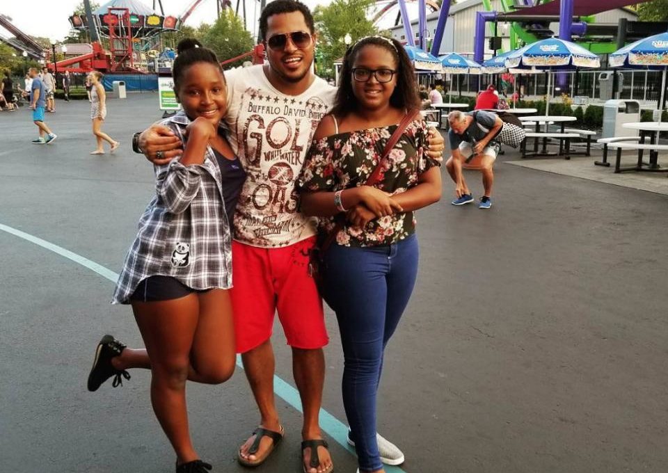 Van Vicker Shows Off His Lovely Daughters