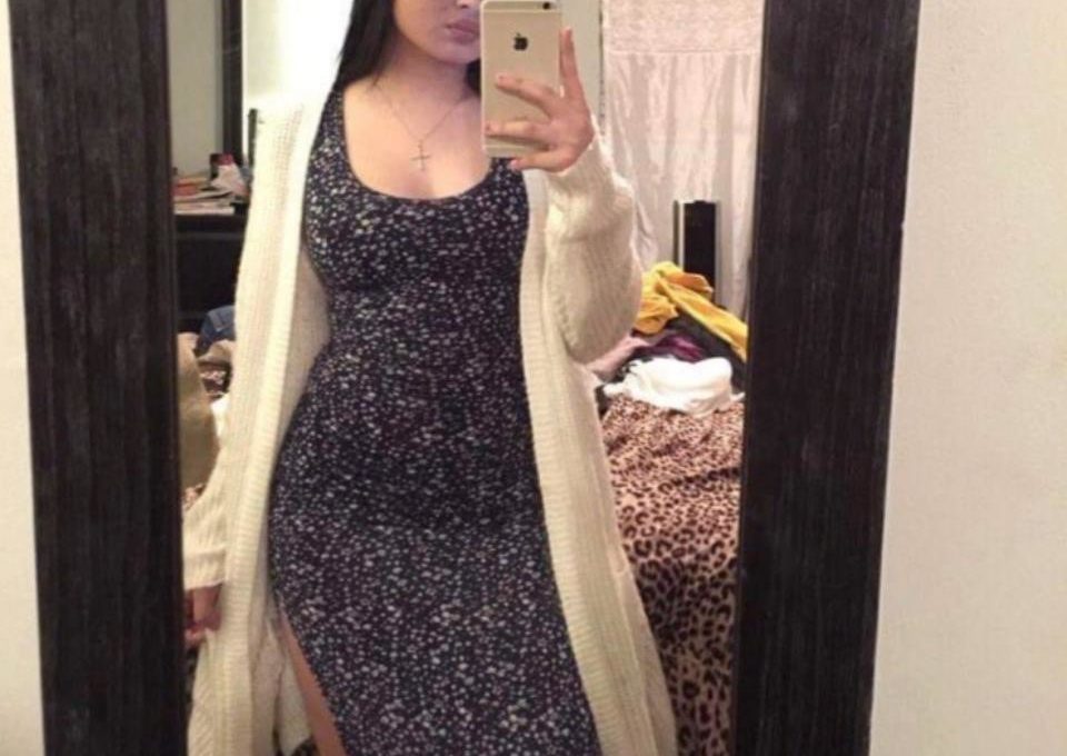 Florida Woman Threatens To Abort 4 Months Pregnancy Except She Gets 4,000 Retweets Of Selfie