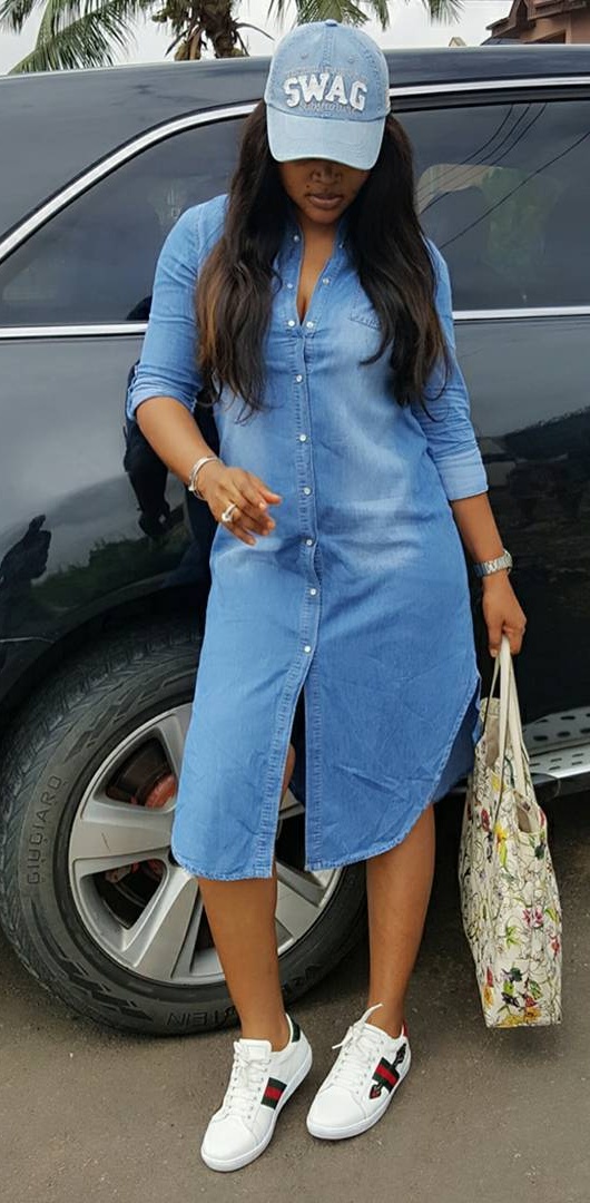 Mercy Aigbe Steps Out In Stylish Denim (2)