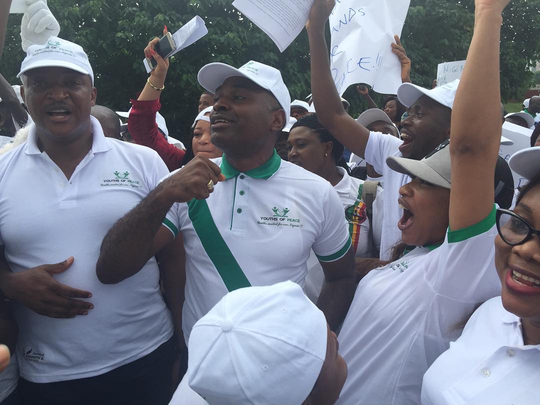 Kenneth Okonkwo Was Pictured With Tonto Dikeh Marching For One Nigeria (4)