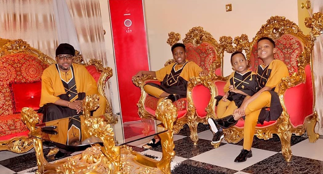 E-Money And His Three Sons Rock Matching Outfits (2)