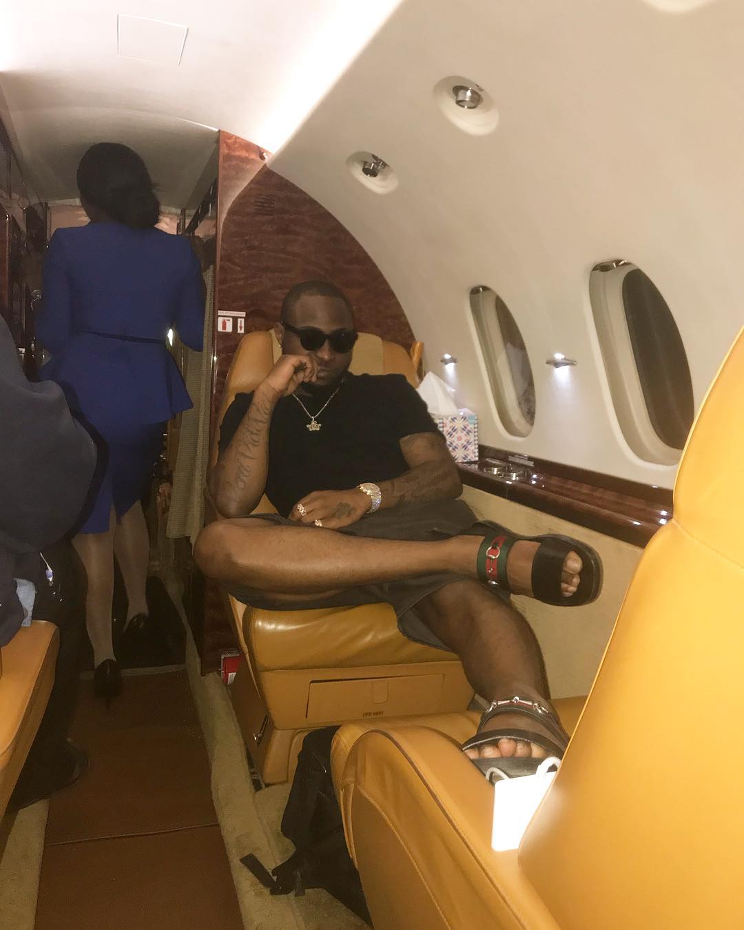 Davido Rocks Gucci Sandals While On Private Jet For Conakry Tour (1)