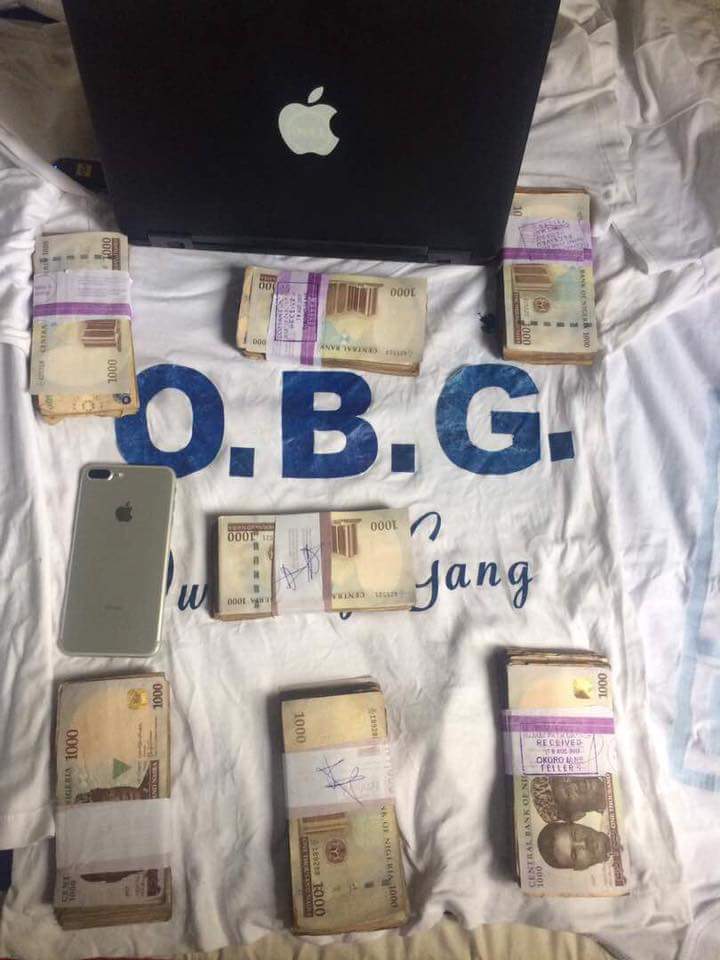Freeman Obg Owoboy The Nigerian Man Who Sleeps On Money (6)