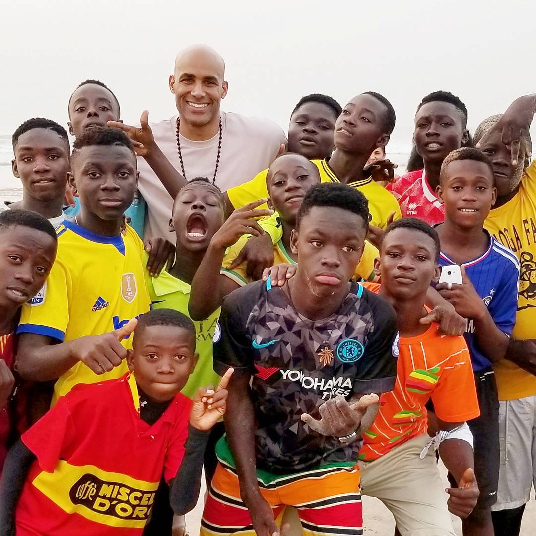 Boris Kodjoe Is In Ghana With Family (3)