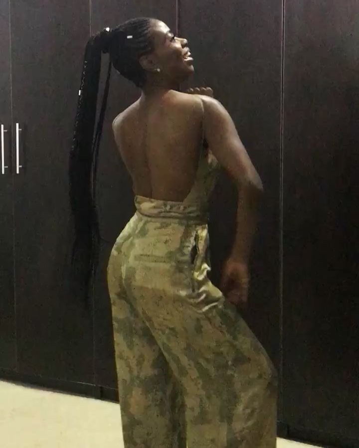 Sophia Momodu Gets Slammed After Revealing Her Boobs (9)