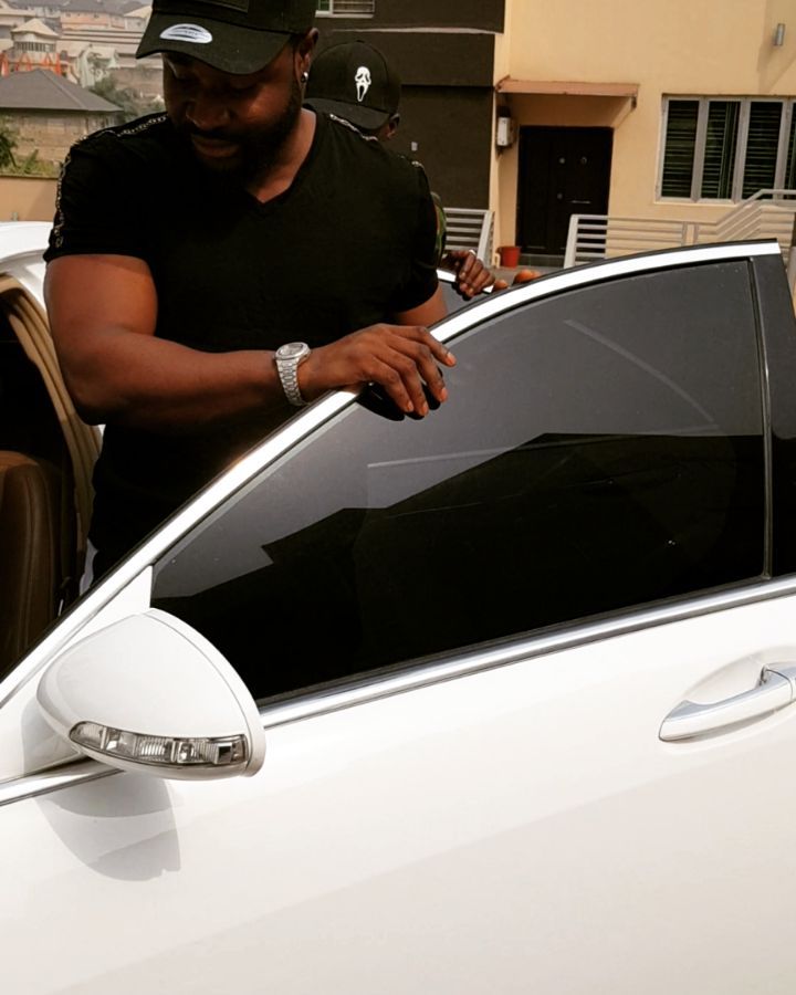 Harrysong Has Bought Himself Bulletproof Mercedes SE350 (2)