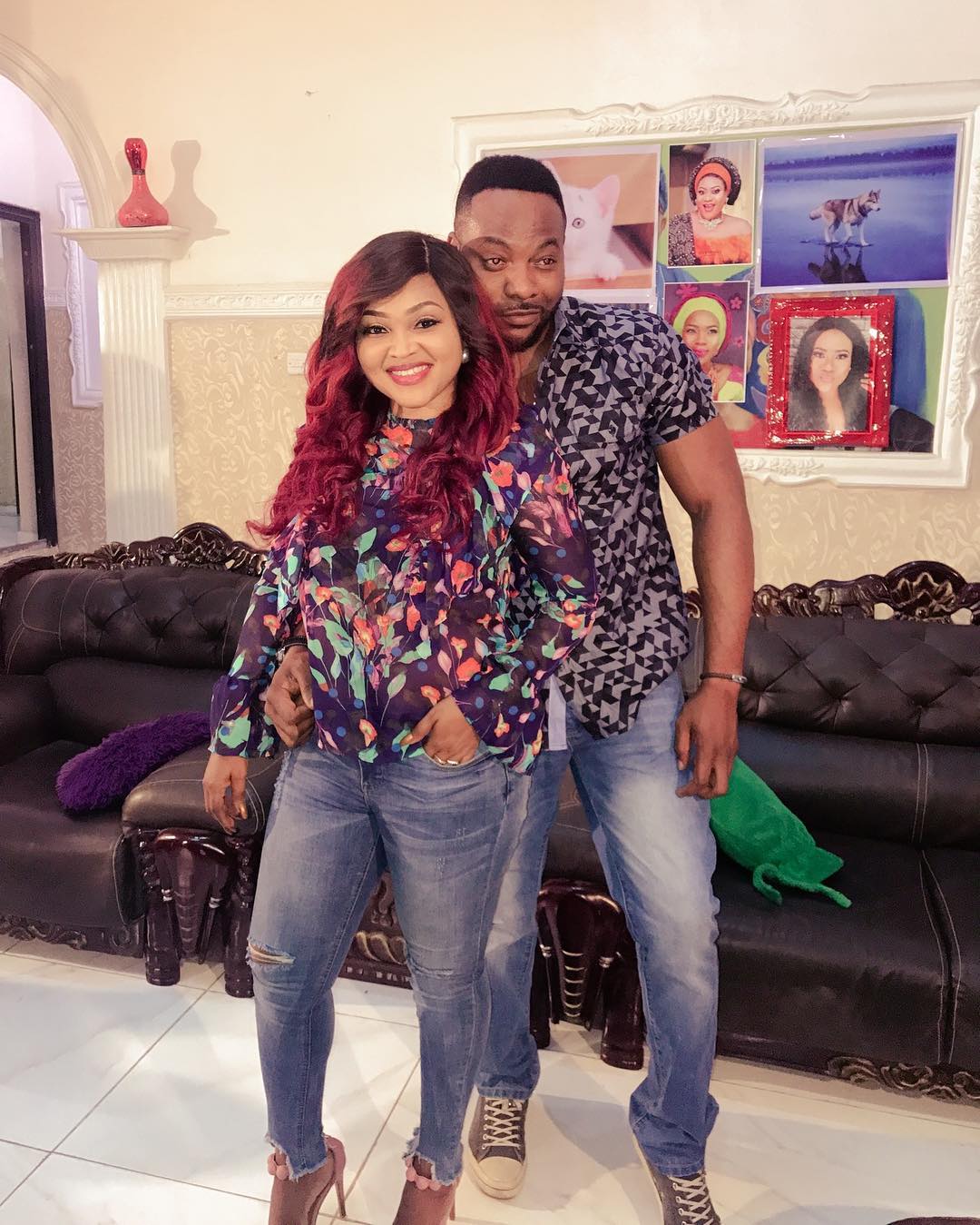 Bolanle Ninalowo Pictured Chilling With Mercy Aigbe On Set Of JUDAS (3)