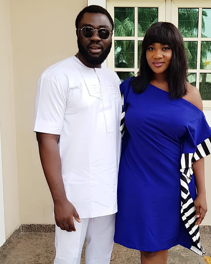 Mercy Johnson And Prince Odi Okojie Alongside Daughters Photos (2)