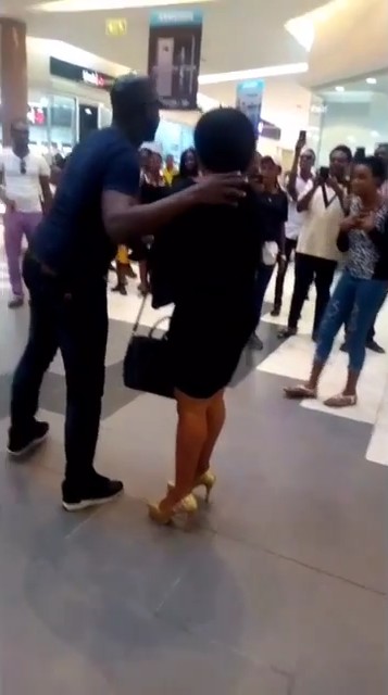 Lady Was Left In Tears After Her Boyfriend Declined Her Marriage Proposal At Ikeja City Mall (4)