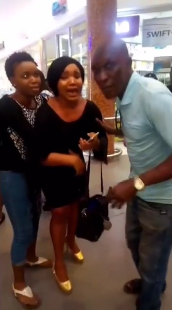 Lady Was Left In Tears After Her Boyfriend Declined Her Marriage Proposal At Ikeja City Mall (5)