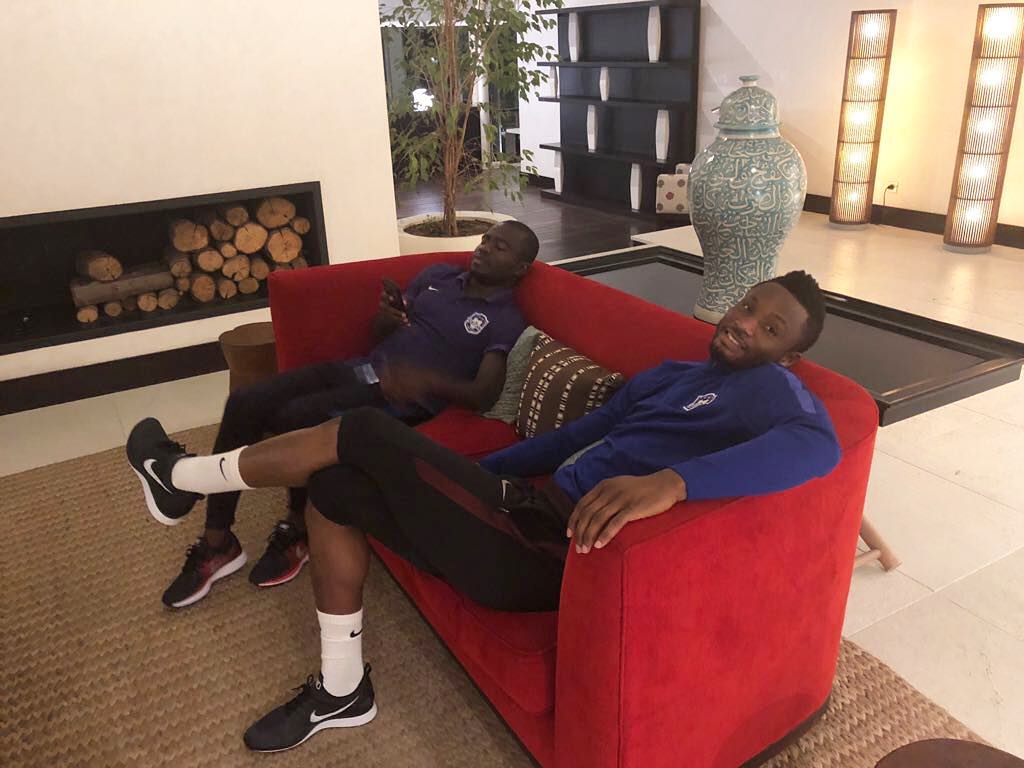 Mikel Obi Chilling With Ghanaian Star Frank Acheampong (2)