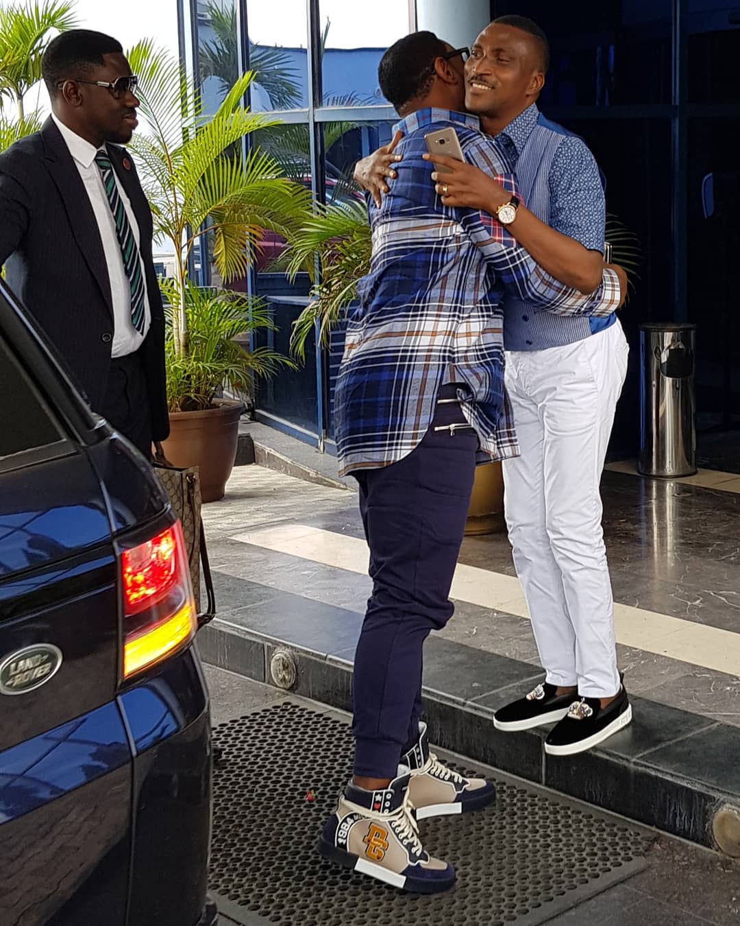 Biodun Fatoyinbo Slays In Sneakers (2)