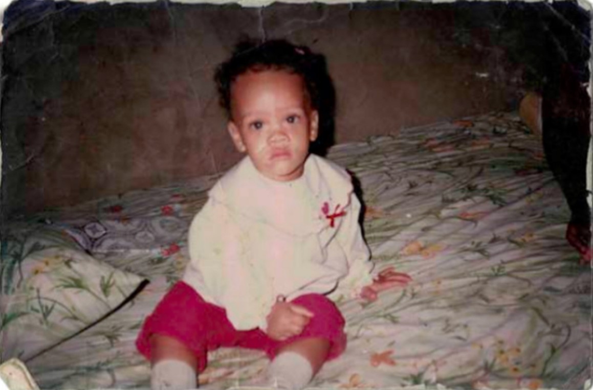 Rihanna Baby Snap Of Herself