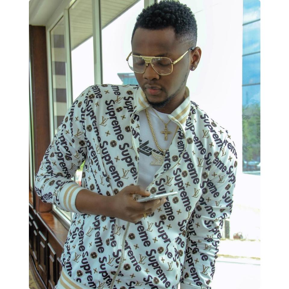 Kiss Daniel Busted In The US For Rocking Fake Louis Vuitton Shirt