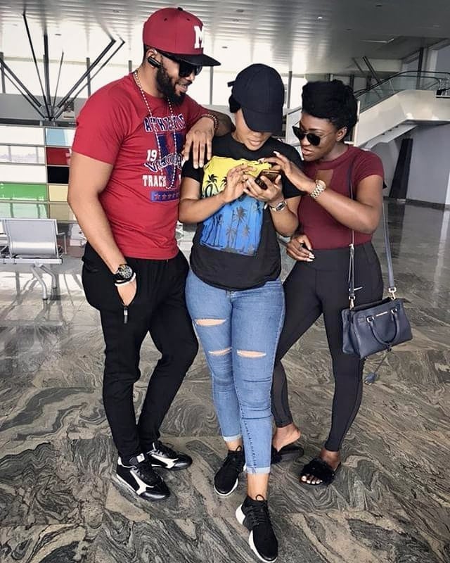 Freddie Leonard Pictured With Mercy Macjoe And Linda Osifo (2)