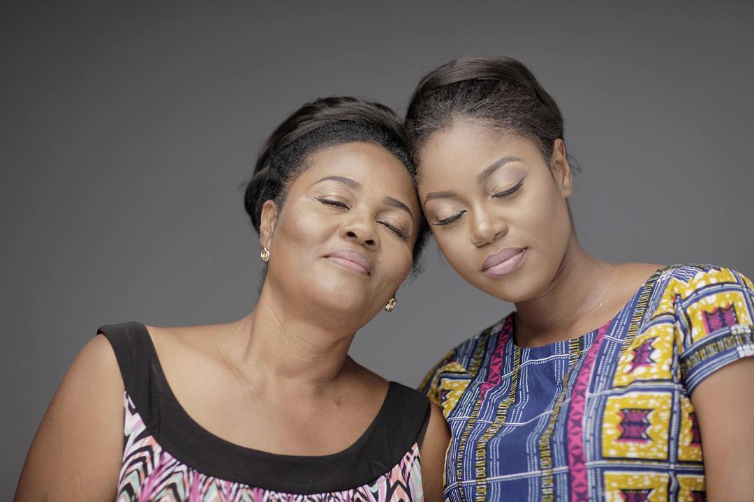 Yvonne Nelson With Her Mother