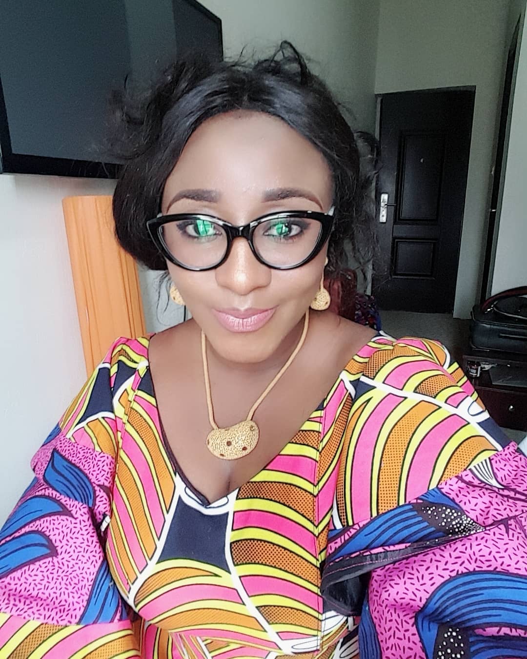 Ini Edo Stunning In Lovely New Spectacles (2)