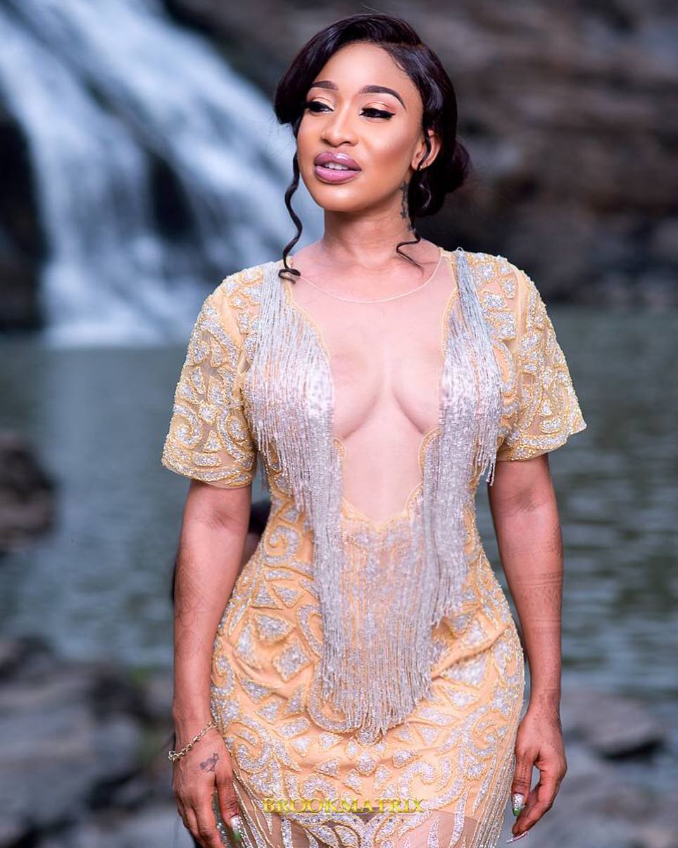 Tonto Dikeh Blasts Critics Who Say Her S**y Outfit Is Not For A Born Again Christian (4)