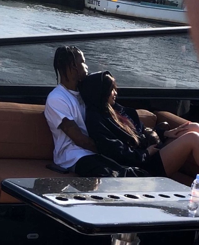 Kylie Jenner And Travis Scott Pictured Snuggling Up (2)