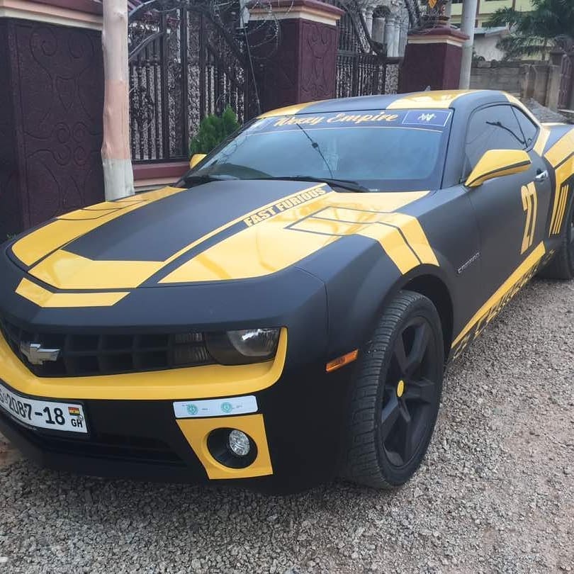 Lil Win Shows Off His New Customised Chevrolet Camaro (2)