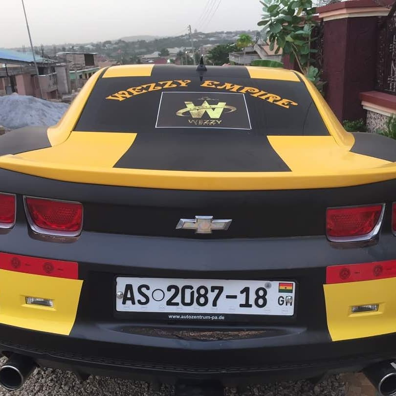 Lil Win Shows Off His New Customised Chevrolet Camaro (4)