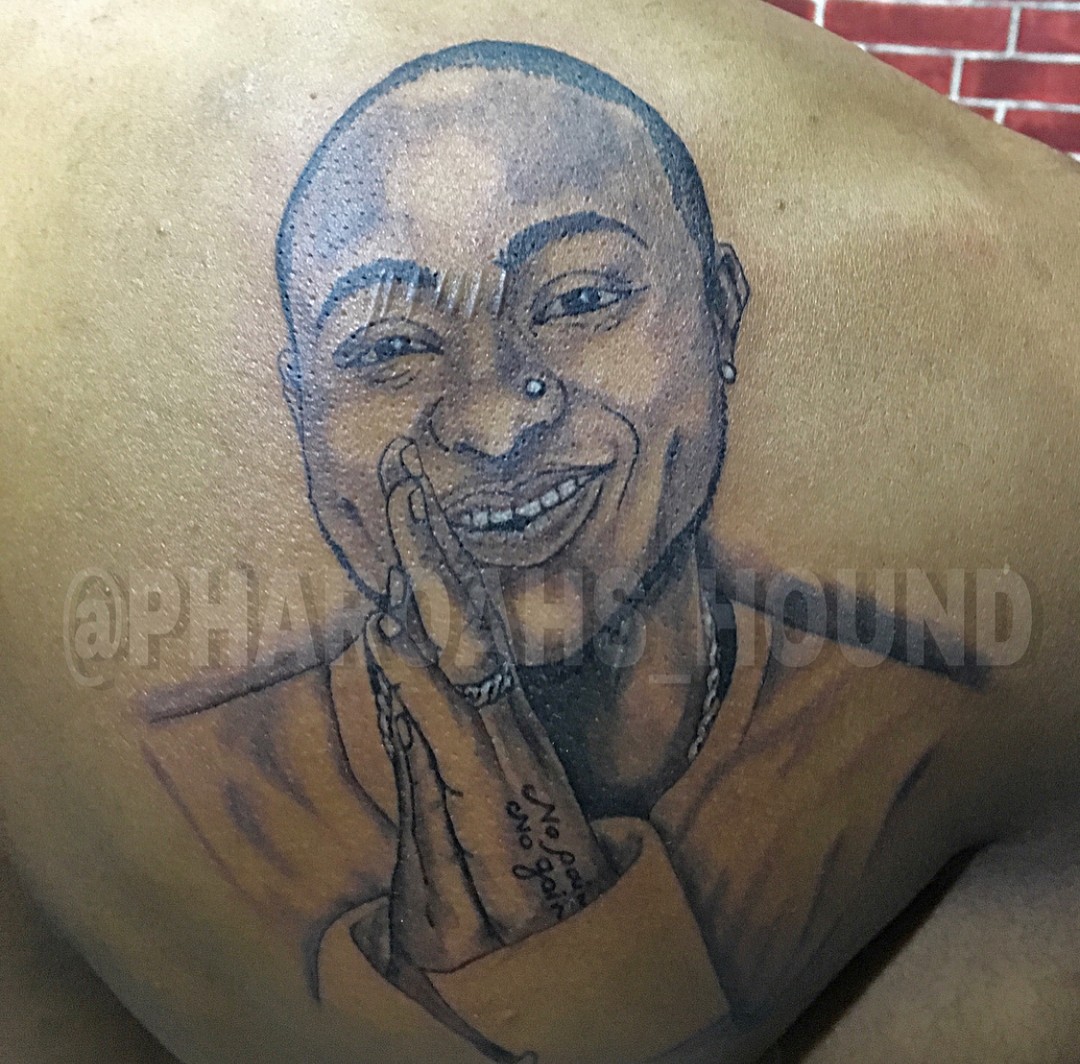 Nigerian Man Tattoos Wizkid And Davido’s Face On His Back (5)