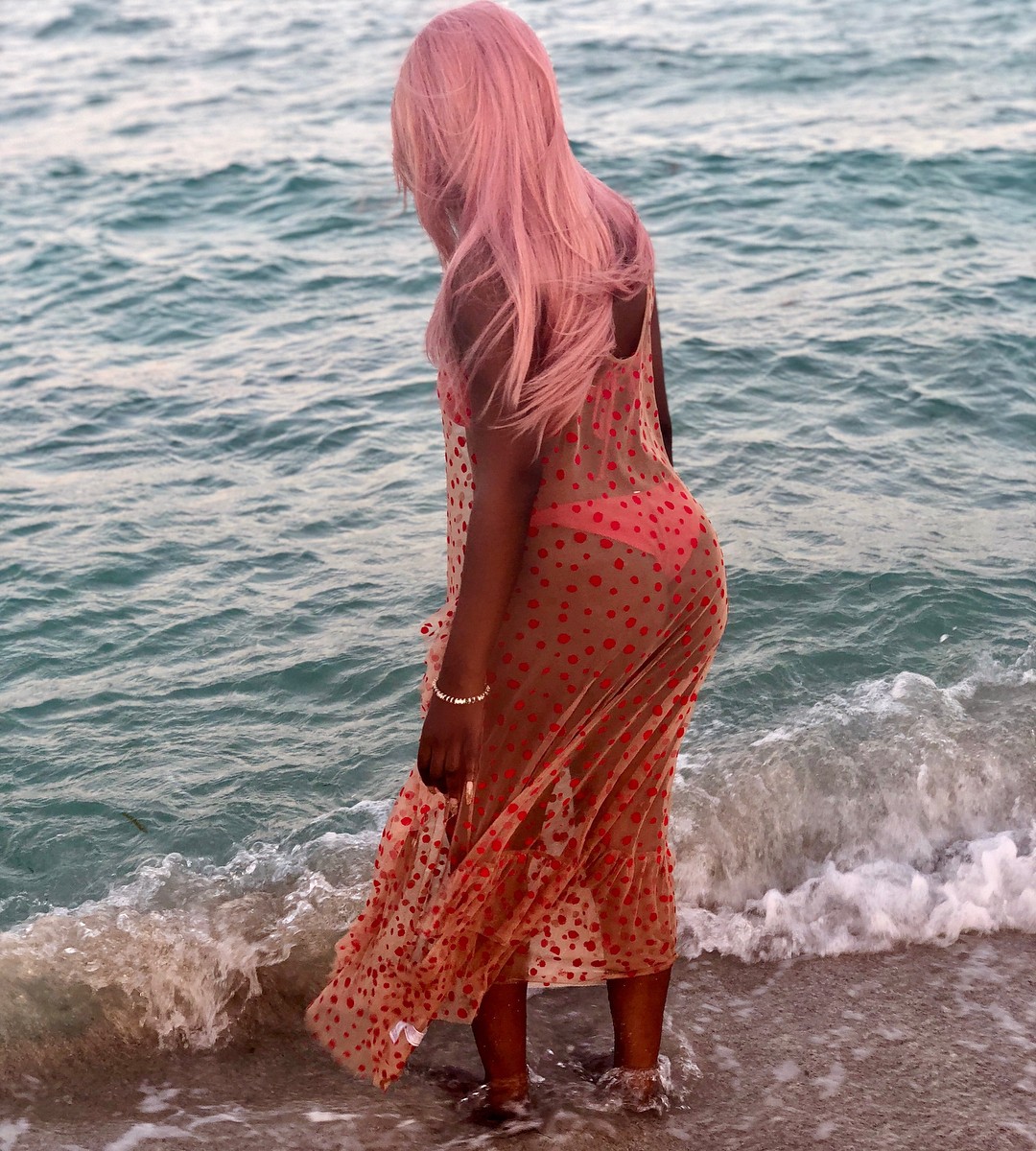 Sophia Momodu Beach Photos While Holidaying In Miami (4)