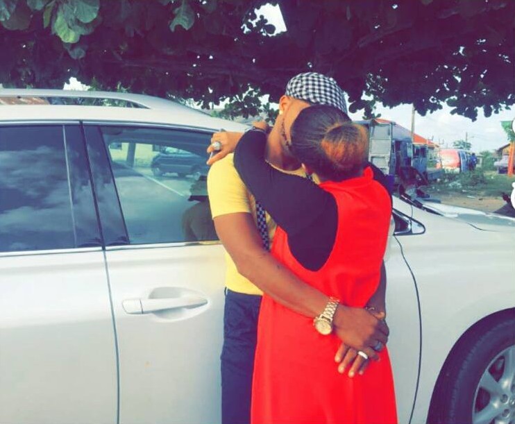 Gifty Powers Sparks Relationship Rumours With Charles Okocha With Kissing Photo (3)