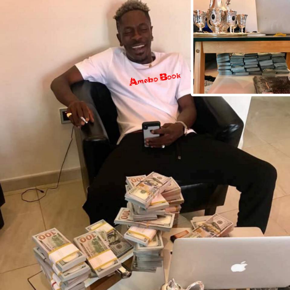 Shatta Wale Flashes Wads Of Cash