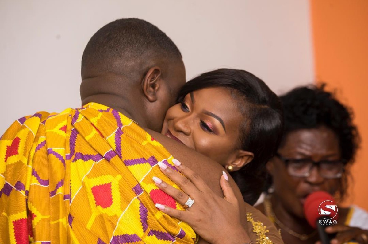 John Dumelo Gave His Wife This Diamond Ring (5)