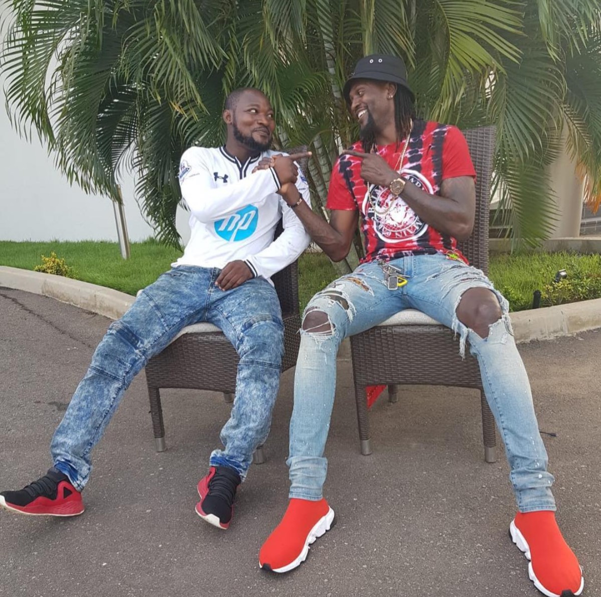 Emmanuel Adebayor Promises To Pay For Dolce & Gabbana Suit For Patapaa (2)