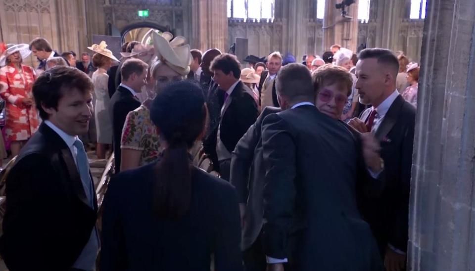 Elton John Licks His Lips After Kissing David Beckham On The Mouth (3)