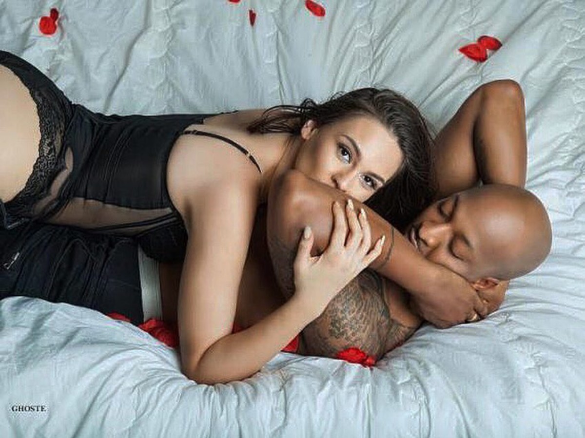 IK Ogbonna And Wife Sonia Morales Bedroom Photo (2)