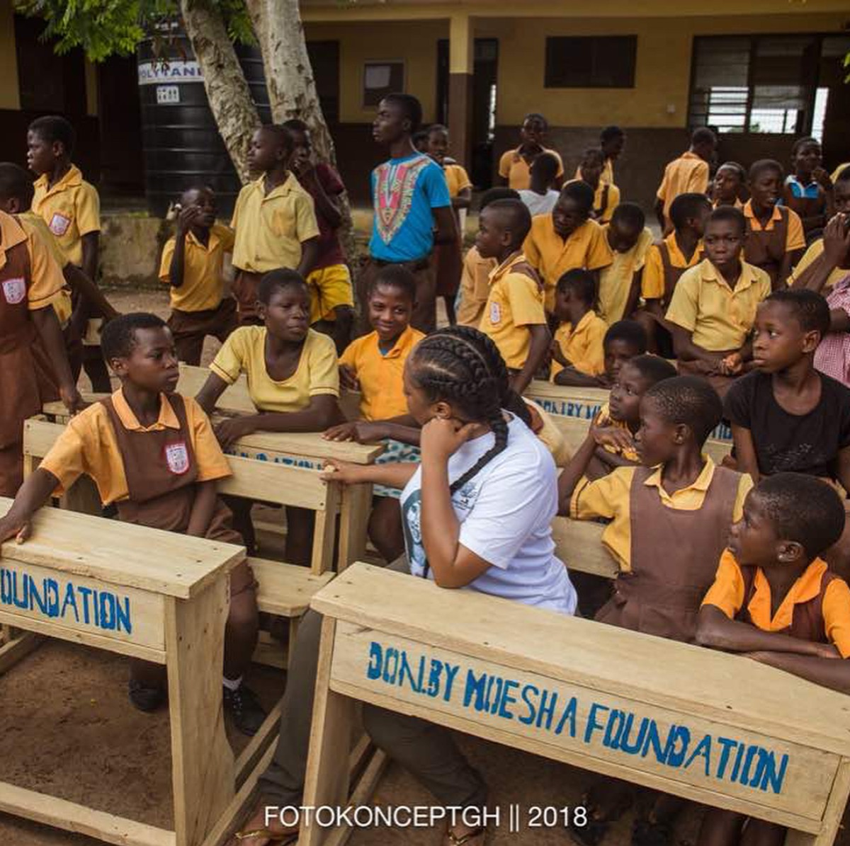 Moesha Boduong Aids TEBU/MA BASIC SCHOOL With Learning Materials (2)