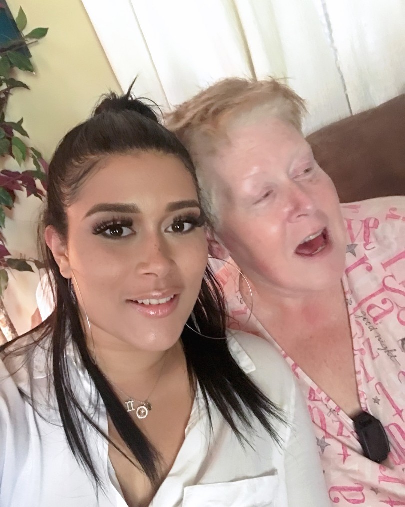 Adunni Ade Poses With Her German American Mother (3)