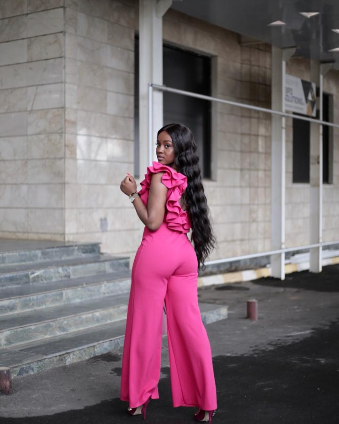 Chioma Stuns In Pink Jumpsuit (3)